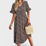 Fátima - Cvečni Oblek" can be rewritten as "Fátima - Floral Dress.