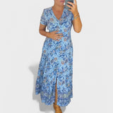 Constança - Elegant Floral Dress