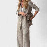 Carlota - Eleganten Outfit