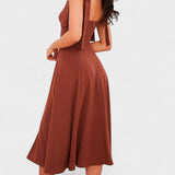 Raquel - Elegant Spring Apparel