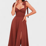 Raquel - Elegant Spring Apparel