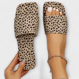 Elisabete - Ravni mokasini z leopardjim vzorcem