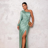 "Anna - Elegantna ženska obleka" can be rewritten as "Anna - Elegantna ženska moda".