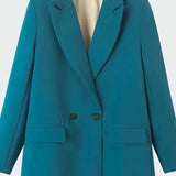 Oversized plašč z modernim dizajnom