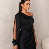 "Anna - Elegantna ženska obleka" can be rewritten as "Anna - Elegantna ženska moda".
